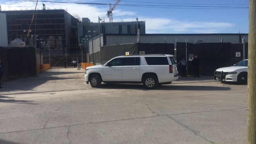 Visita gobernador construcci&oacute;n de nuevo consulado 