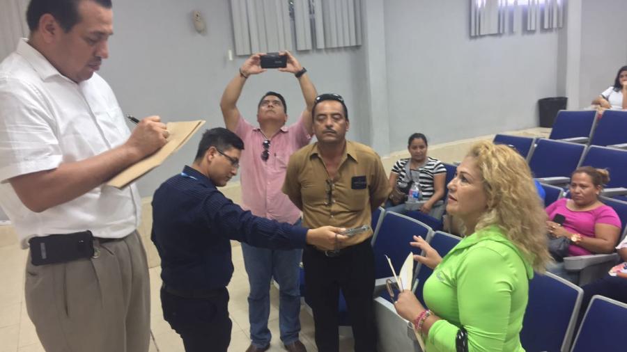 Estalla conflicto en el CBTis 135