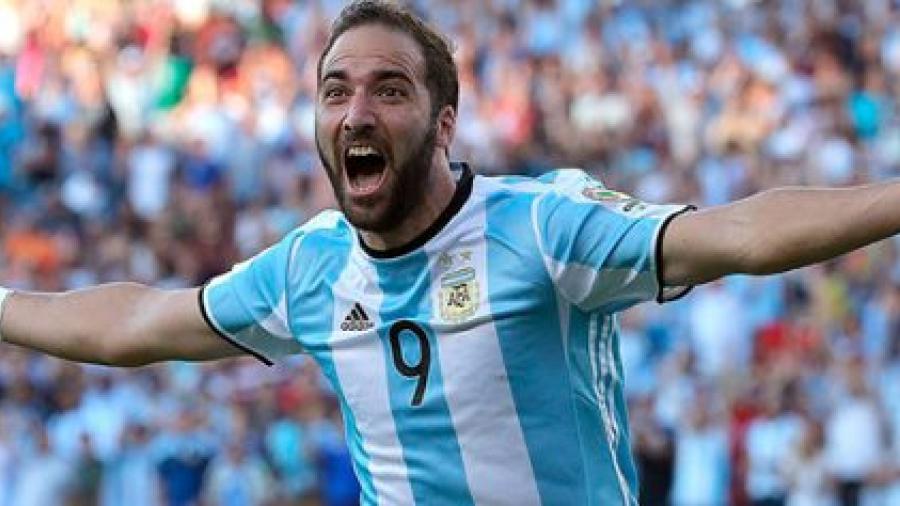 Gonzalo Higuaín anuncia su retiro de la Selección Argentina