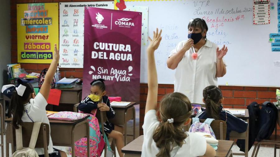 Reactiva Comapa pl&aacute;ticas sobre el cuidado el agua en escuelas