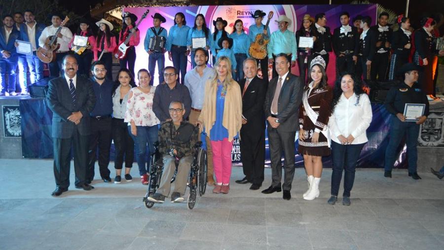 Realizan homenaje a Cornelio Reyna