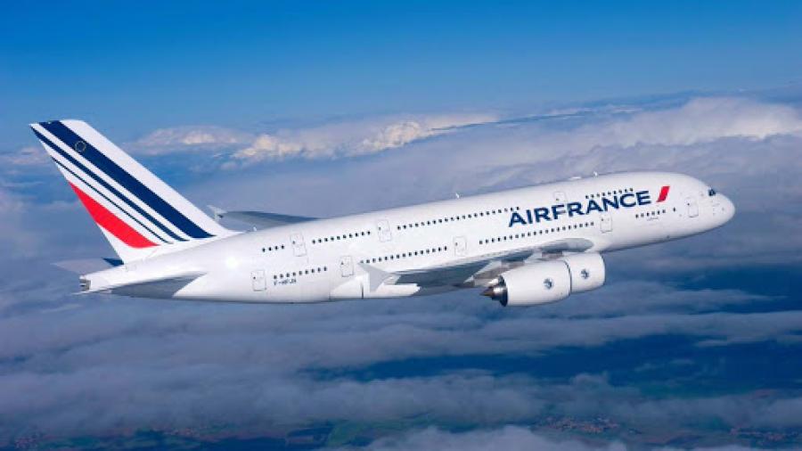 Air France anula vuelo a México por paro convocado por 10 sindicatos