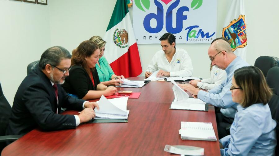 DIF Reynosa apoyará a estudiantes de la UVM para servicio social y prácticas