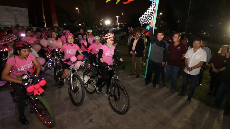 Con “rodada rosa”, celebran Alcalde Mario López y Marsella Huerta “Día Internacional de la Mujer”