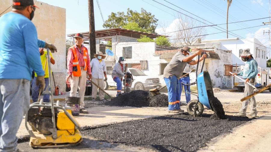 Gobierno municipal intensifica bacheo en la ciudad