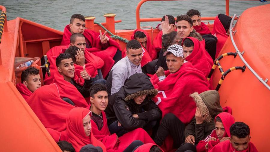 Se multiplican los inmigrantes menores que llegan a Catalunya, sin familia