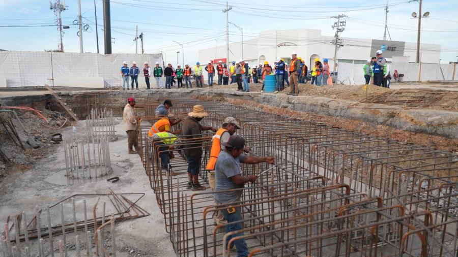 Recorre Colegio de Arquitectos puente vehícular Calzada de los Héroes