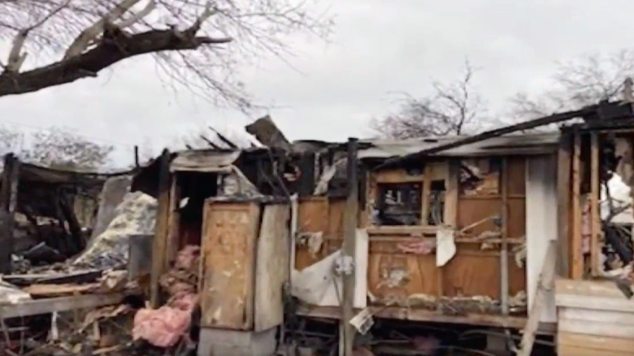 Familia de Mission pierde su casa por un voraz incendio