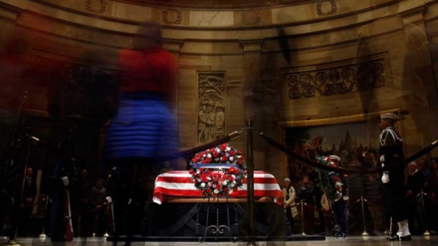 Miles recuerdan a Bush padre en EU