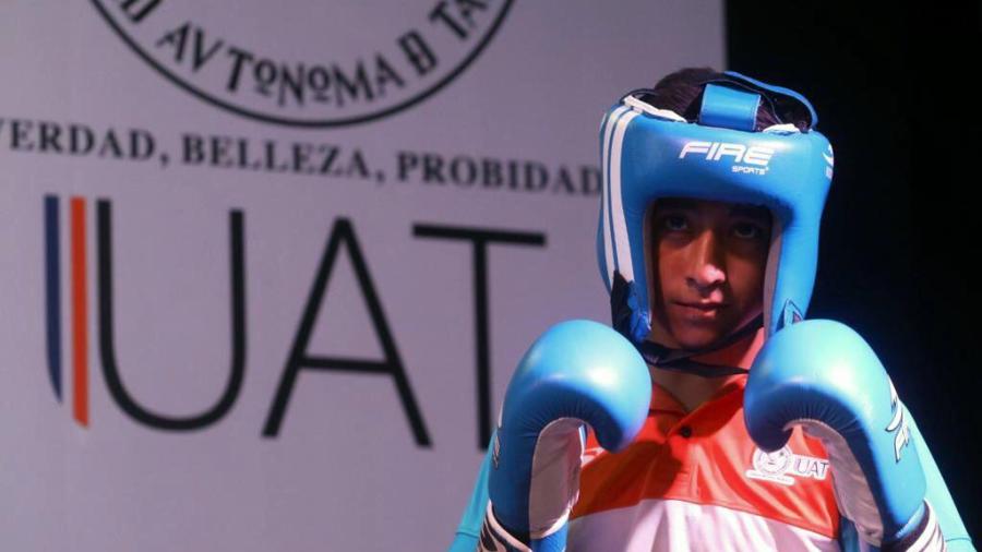 Logra Johan Pérez primer metal para la UAT