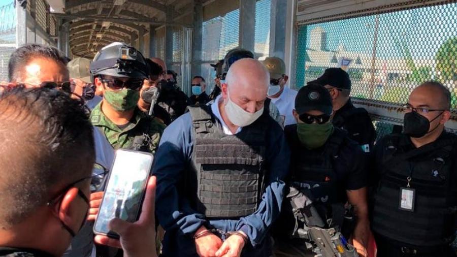 Autoridades de EU entregan a México a Eduardo Arellano Félix 