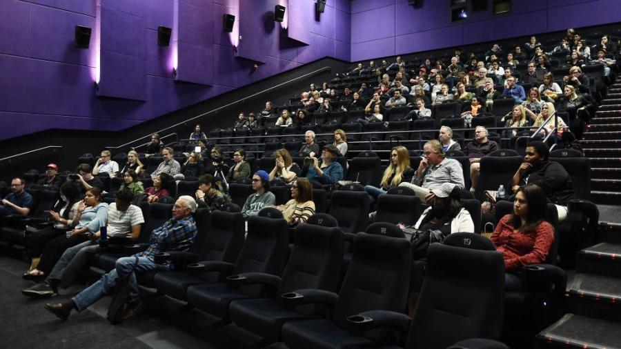 Coronavirus opaca taquillas del cine en EUA