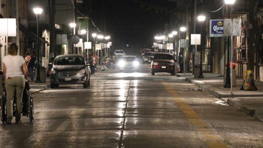 Activa gobierno municipal cinco circuitos eléctricos en la zona centro de Tampico