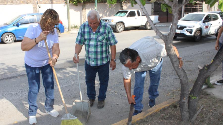 Participa ITAVU en jornada de limpieza urbana