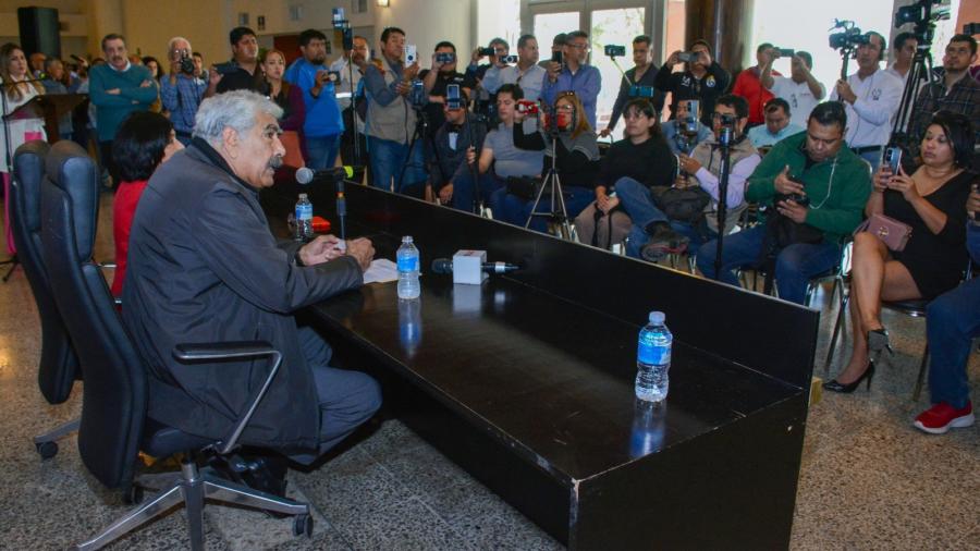 Denuncia la UAT a exfuncionarios por delitos que afectan el patrimonio de la institución
