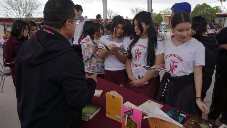 IMJUVE acerca programas a j&oacute;venes a trav&eacute;s de brigadas de contacto