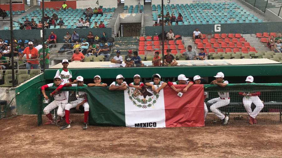 México consigue su primera victoria 