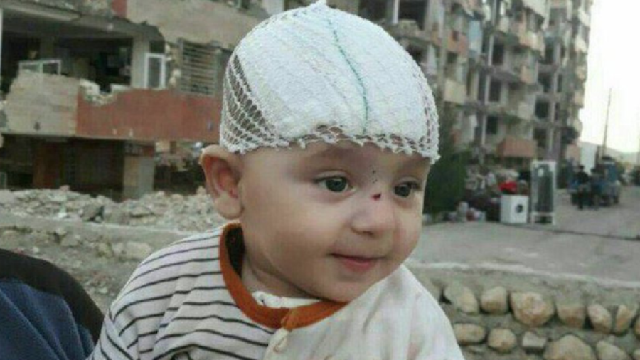 A tres días del sismo en Irán, un bebé es rescatado de entre los escombros