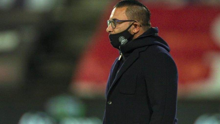 Renuncia Antonio Mohamed a Rayados