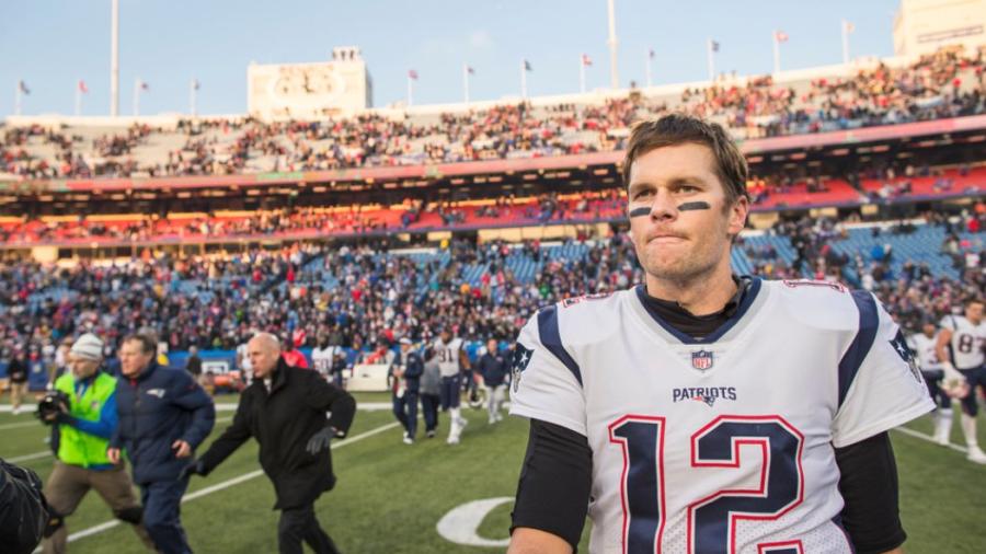 Tom Brady es nombrado el jugador más valioso de la NFL