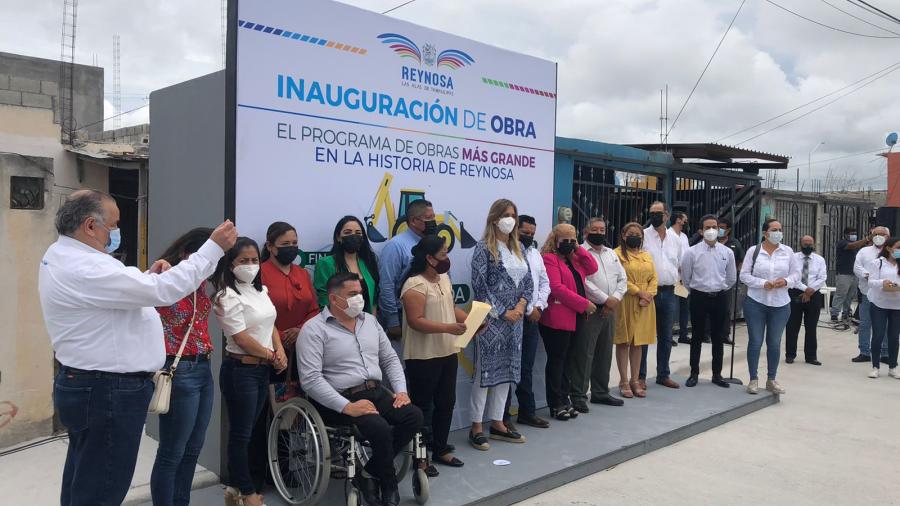 Pavimentan calles en Villa Esmeralda y La Joya
