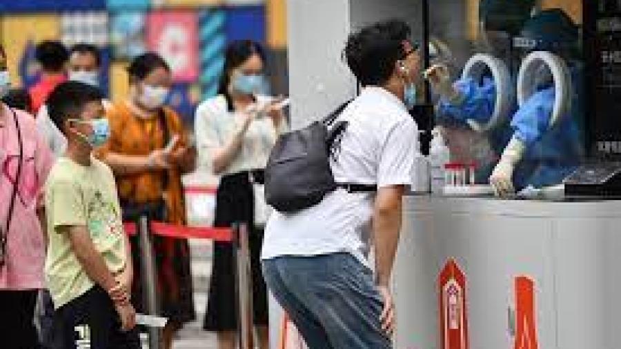 China aprueba la primera vacuna inhalable contra el covid-19