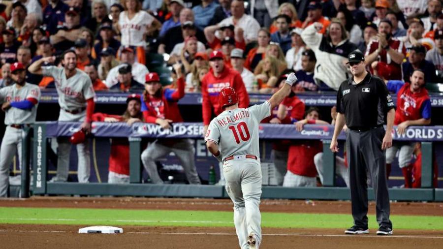 Phillies se lleva el primer juego de la Serie Mundial ante Astros