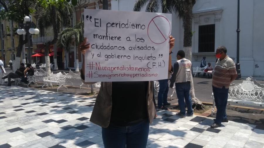 En Veracruz, hacen paro en honor a la periodista Maria Elena Ferral