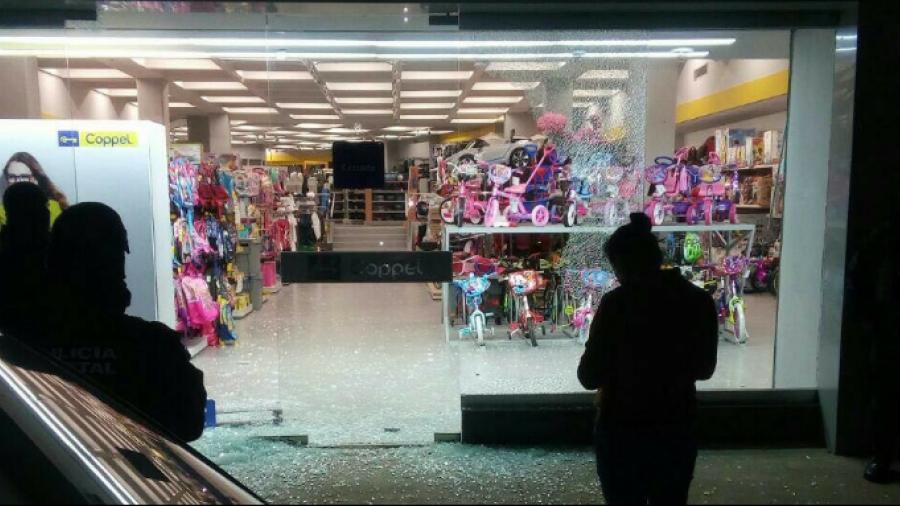 Roban tienda departamental en Oaxaca