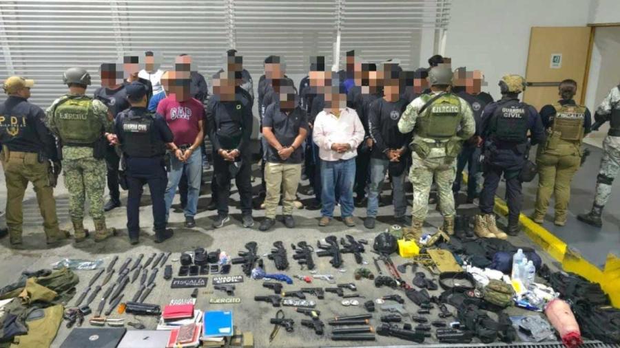 Detienen a 38 presuntos integrantes de la guardia secreta de La Luz del Mundo en Michoacán
