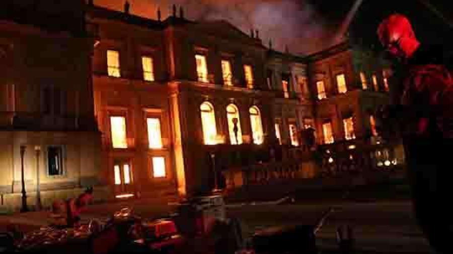 Encuentran causa del incendio en Museo de Brasil