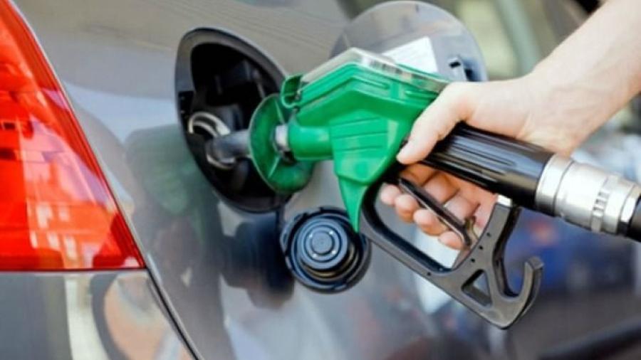Precio de gasolina magna bajará dos centavos este viernes