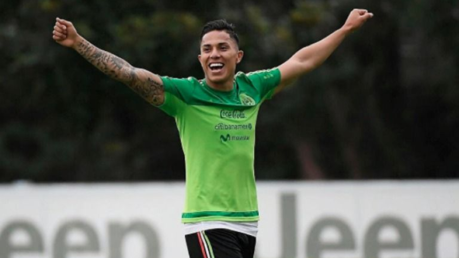 Carlos Salcedo firma con el Eintracht Frankfurt