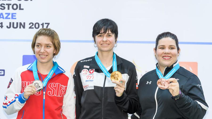 Gana bronce Alejandra Zavala