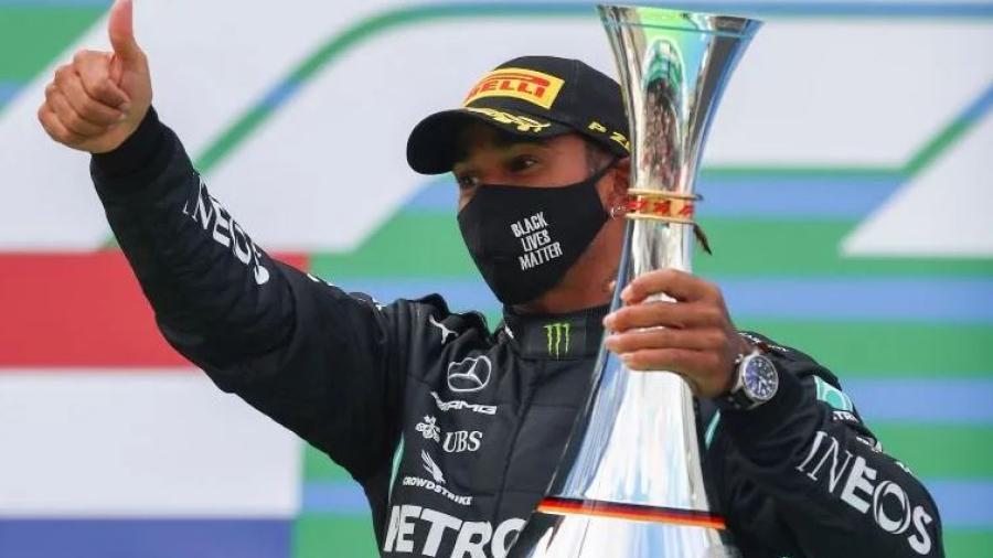 Hamilton iguala victorias de Schumacher tras conquistar GP de Eifel; 'Checo' Pérez se queda a un lugar del podio