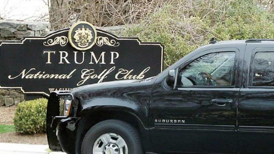 Club privado de Trump albergó a 5 trabajadores ilegales