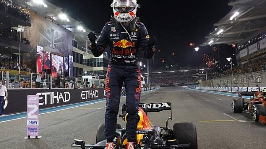 FIA desestima reclamaciones de Mercedes contra Verstappen