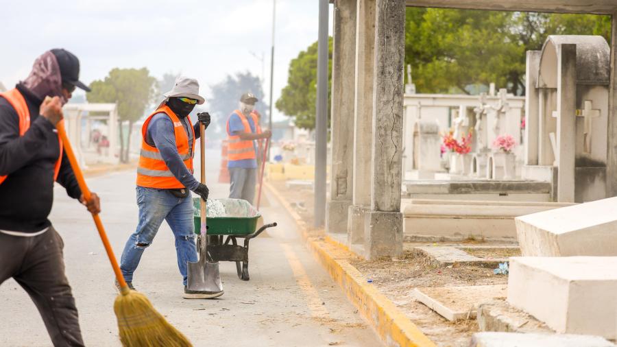Ofrece Alcalde Carlos Peña Ortiz un panteón municipal limpio y seguro para visitantes