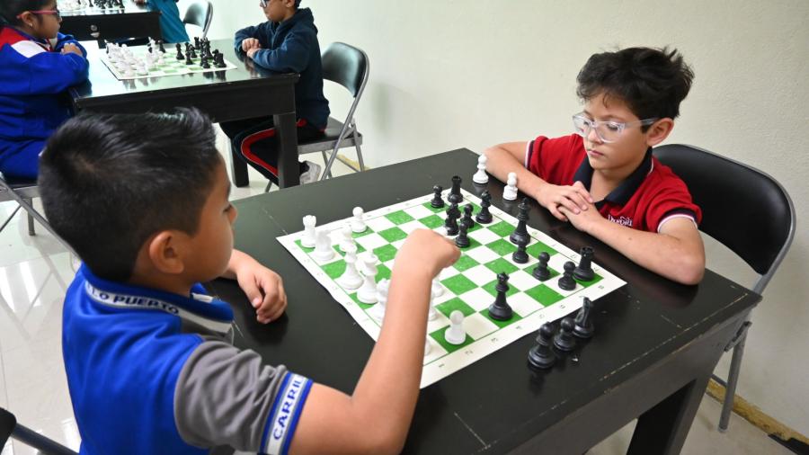Continúan los Juegos Deportivos Escolares en el Polideportivo Reynosa