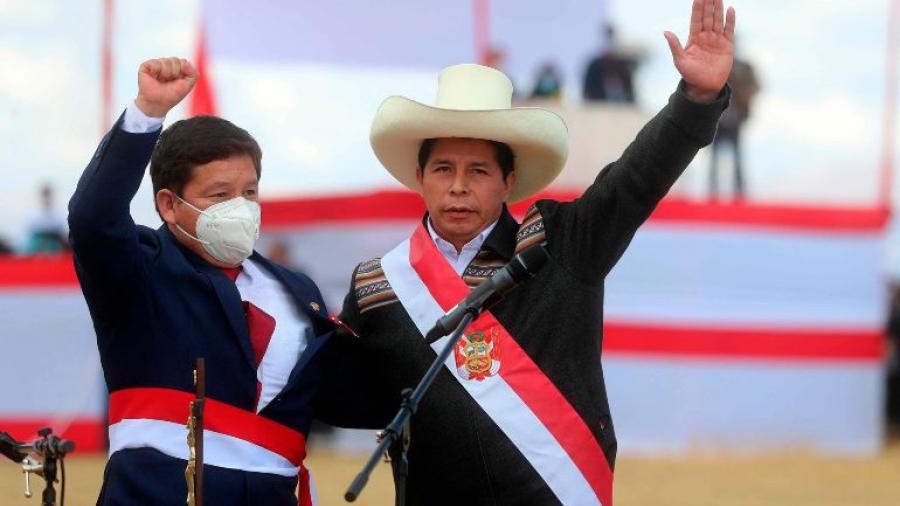 Pedro Castillo elige como primer ministro de Perú a Guido Bellido