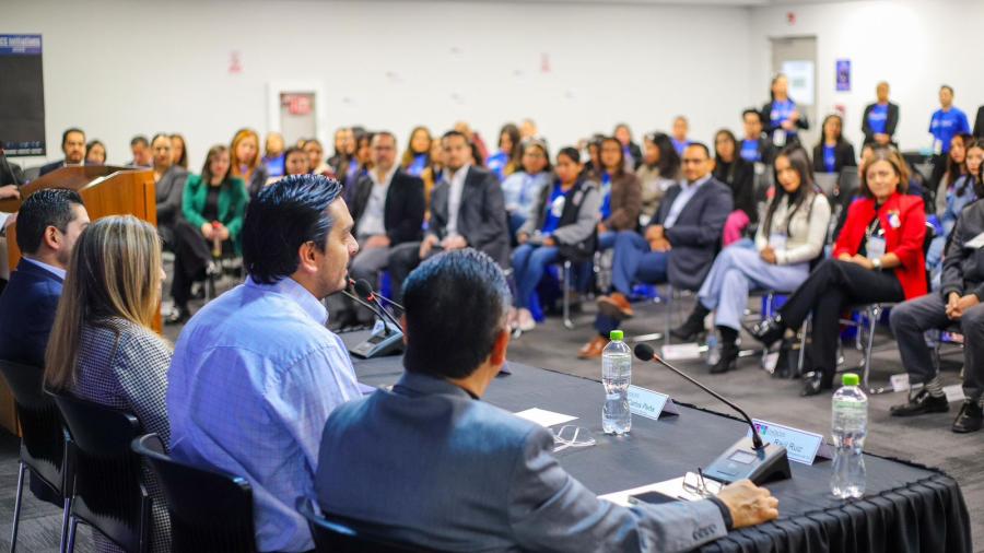 Apoya Presidente Carlos Peña Ortiz iniciativa "Choices" de Corning México en Reynosa