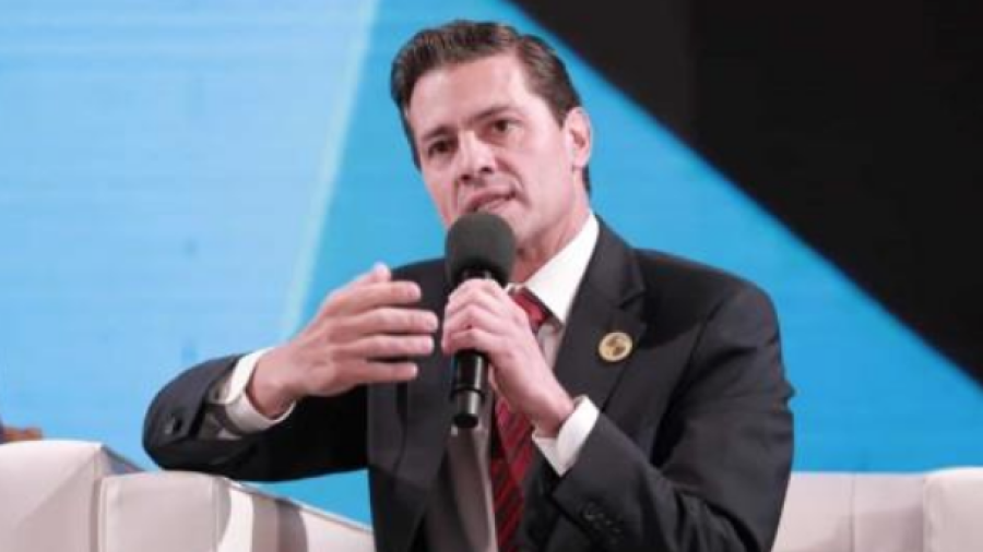 Migrantes tienen responsabilidades en los pa&iacute;ses que los acogen: EPN