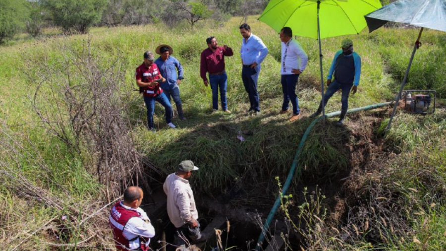 Constató Carlos Peña Ortiz proceso de reparación en fuga de agua potable