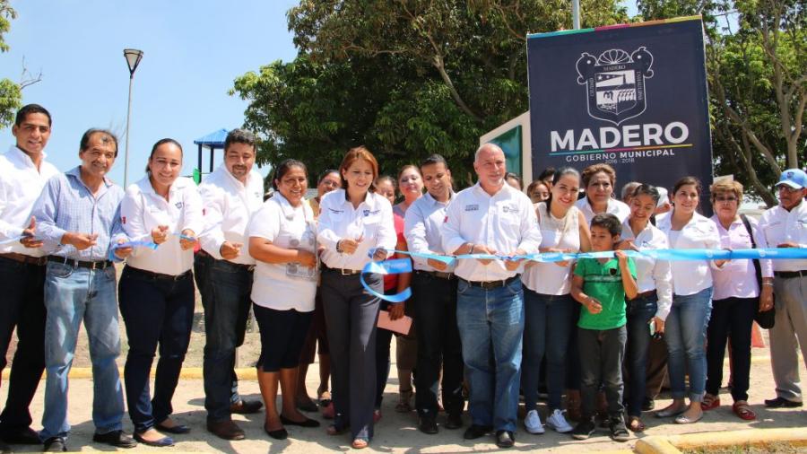 Andrés Zorrilla entrega espacios públicos en Madero