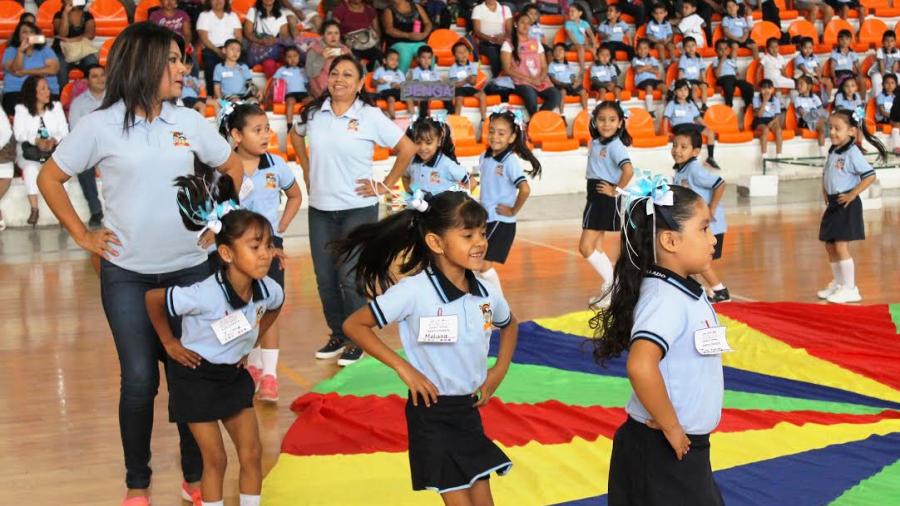 Alumnos de preescolar participan en Taller Vivencial Juega, Convive y Aprende