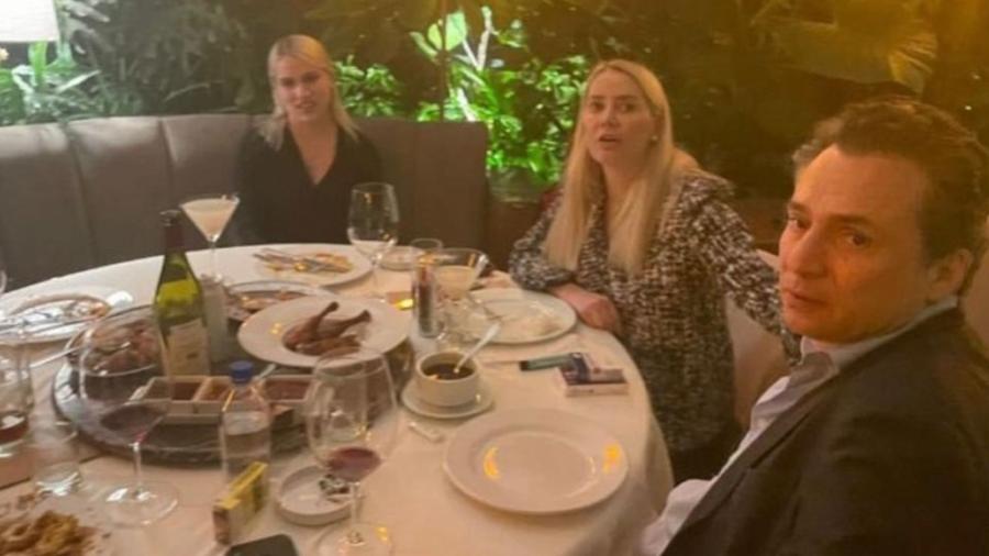 “Es legal pero inmoral”, responde AMLO sobre fotografías de Lozoya comiendo en restaurante de la CDMX