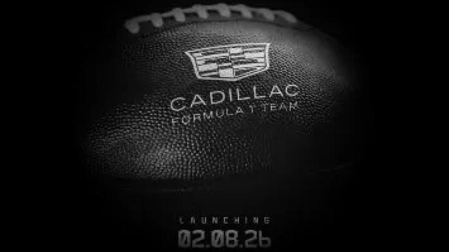 Cadillac elige el Super Bowl para revelar el auto que manejará Checo Pérez