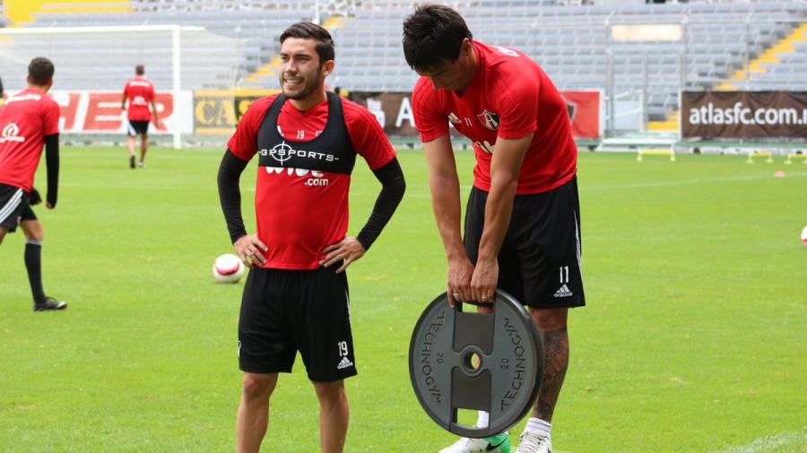 Atlas cancela la toma de foto oficial por acusación a Rafa Márquez