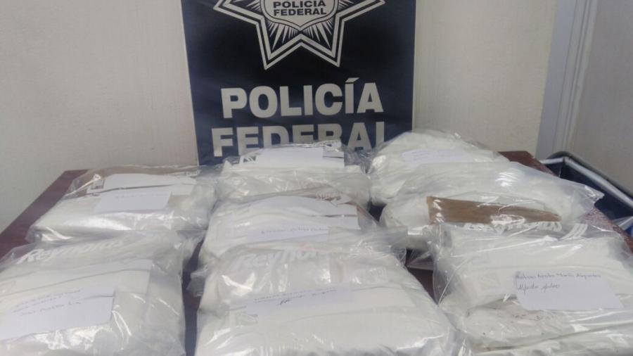 PF detiene a 8 personas con cocaína en el AICM