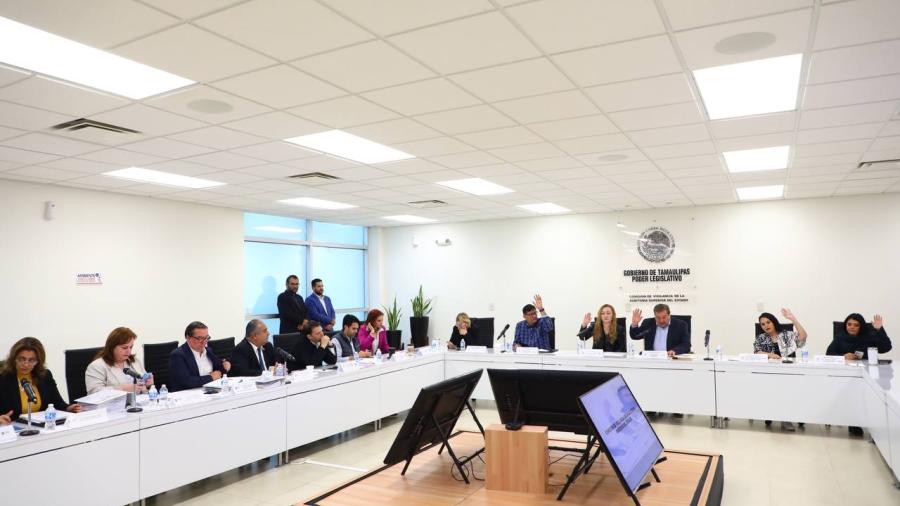 Finalmente, Auditor entrega algunas  cuentas al Congreso; son analizadas